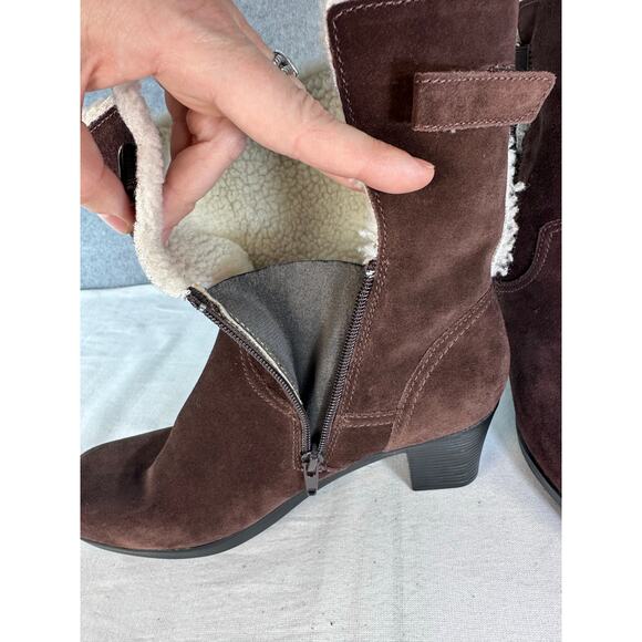 Clark’s Bendables Women’s sz 9 Brown Suede Faux Shearling Cuff 2 Way Bootie - Picture 4 of 11
